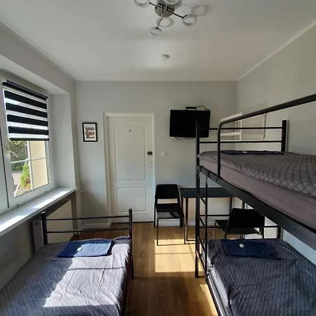 ホームステイ & De'gorska